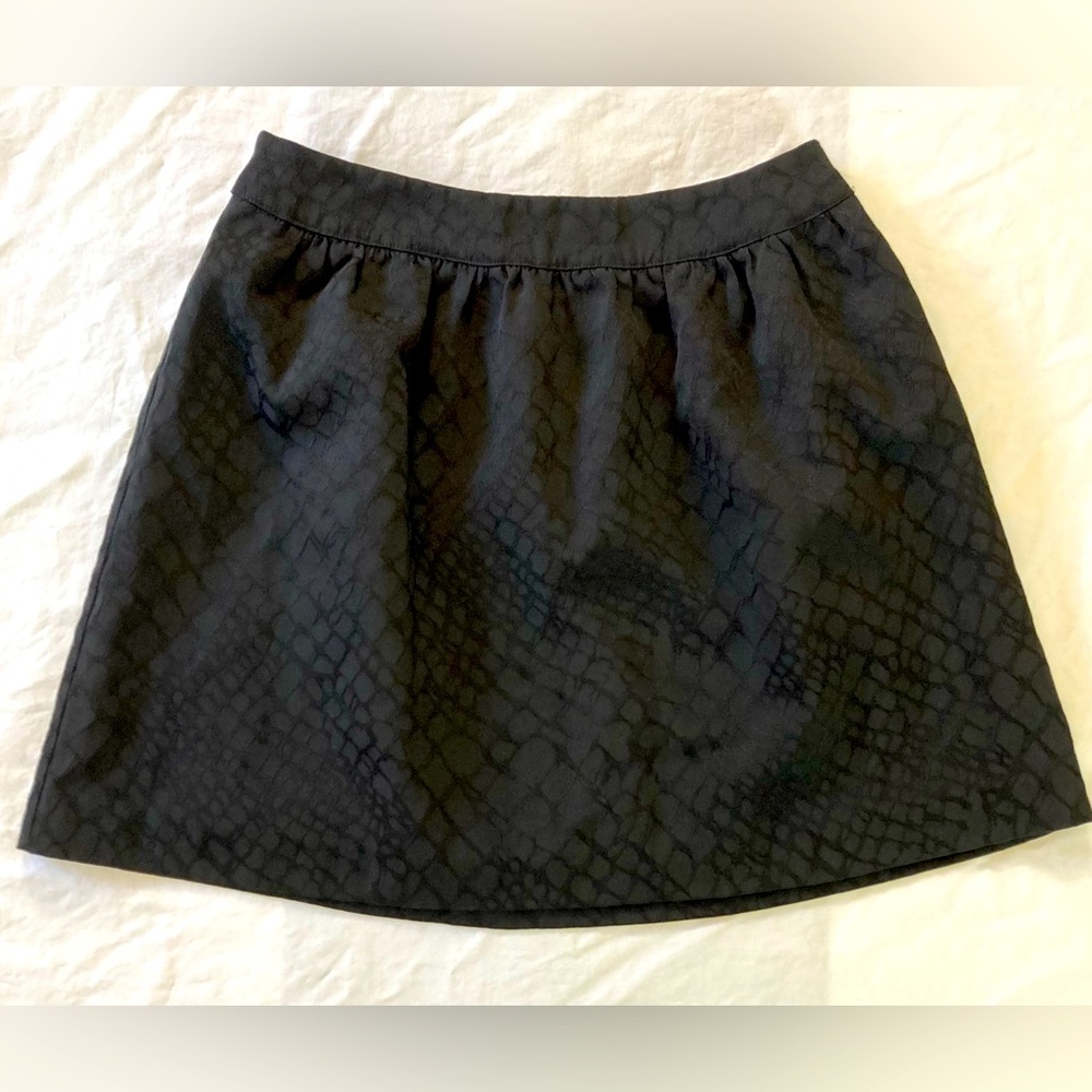 Eric + Lani Fully Lined Black Textured Snake Print Skirt Size S